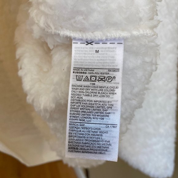 Super fluffy white pullover sweater from Gap - Picture 4 of 6